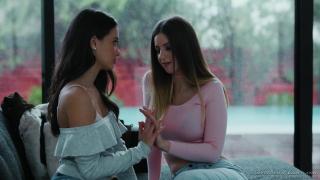 Sweet Heart Video - Hot best Friends Gia Paige & Stella Cox Decided to Eat each Other's Tight Pussy 4