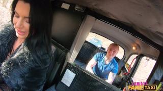 Female Fake Taxi - Horny Ania Kinski Rides Bilbo Shaggins in the back Seat before getting a Facial 5