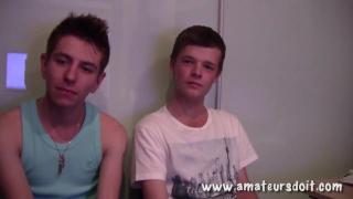 Real 19yo Australian Virgin Arthur first Time Gay Sex with Nic Captured all on Camera 3