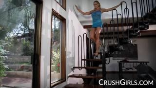 Crush Girls - Insatiable Blonde Briana Banks Gets off with her Fingers 2