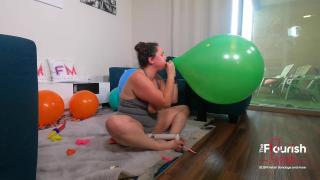 Looning Squirting by Butt Plug Betty 8