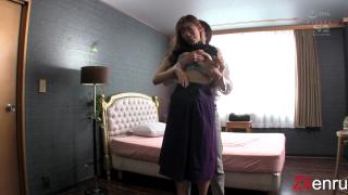 Guy Fucks her Hot Step Mom with Natural Tits and Shaved Pussy 1