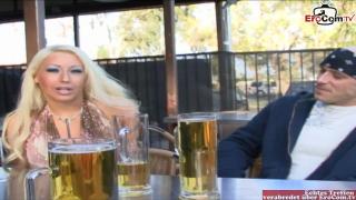 Blonde MILF Mit Perfekten Dicken Titten in Einem Restaurant Abgeschleppt Für Einen Geilen Fick 3