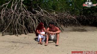 Schlankes Rothaariges Girl Mit Kleinen Titten Fickt am Strand 2