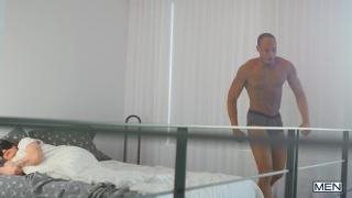 Men - Straight Guy Trent King Sucks his Roommate's Malik Delgaty Big Dick & Gets a Massive Facial 2