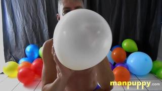 Fucking the Prettiest Balloon - Richard Lennox - Manpuppy 1