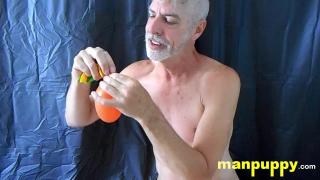Fucking the Prettiest Balloon - Richard Lennox - Manpuppy 5