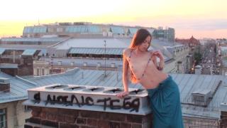Sexy Russian Babe Sofy B Posing Nude on the Rooftop - Full Video! 5