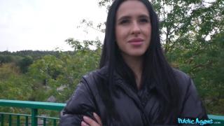 Public Agent - Gorgeous Alyssa Bounty is Hitchhiking & Erik Offers her Cash in Return for a Blowjob 2