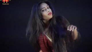 Big Boobs Indian Girl Expose her Body to Impress Boyfriend 5