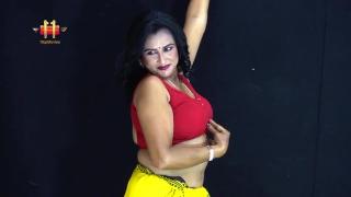 Indian Beautiful MILF Bhabi Plays with her Pink Juicy Pussy 3