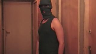 Fucke by Straight Arab in Disbcret Basement with Mask 1