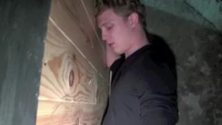 ALEX Jeune Gay De Lyon Bien Absié Par La Tres Grosse Bite Du Beau Blond Kameron FROST 2