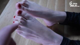 Sneaking up to her Feet under the Table (long Toes, Bare Feet, POV Foot Worship, Sexy Feet, Soles) 10