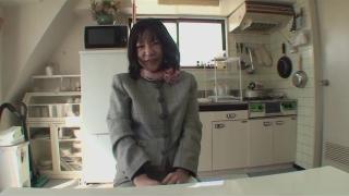 Amateur Japanese MILF Gets Hard Fuck and Creampie 1