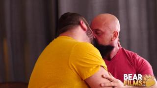 Dick Sucking BEARFILMS Chubby Rex Barebacked by Bearded Bear Jayson West Putita - 1