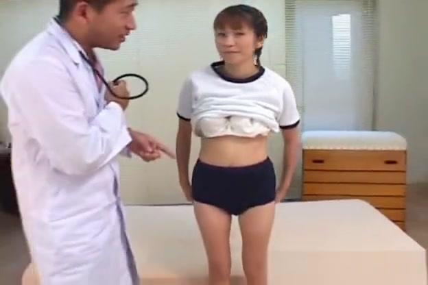 Lesbos Sexy japanese girl sucking her doktors part5 Gaybukkake