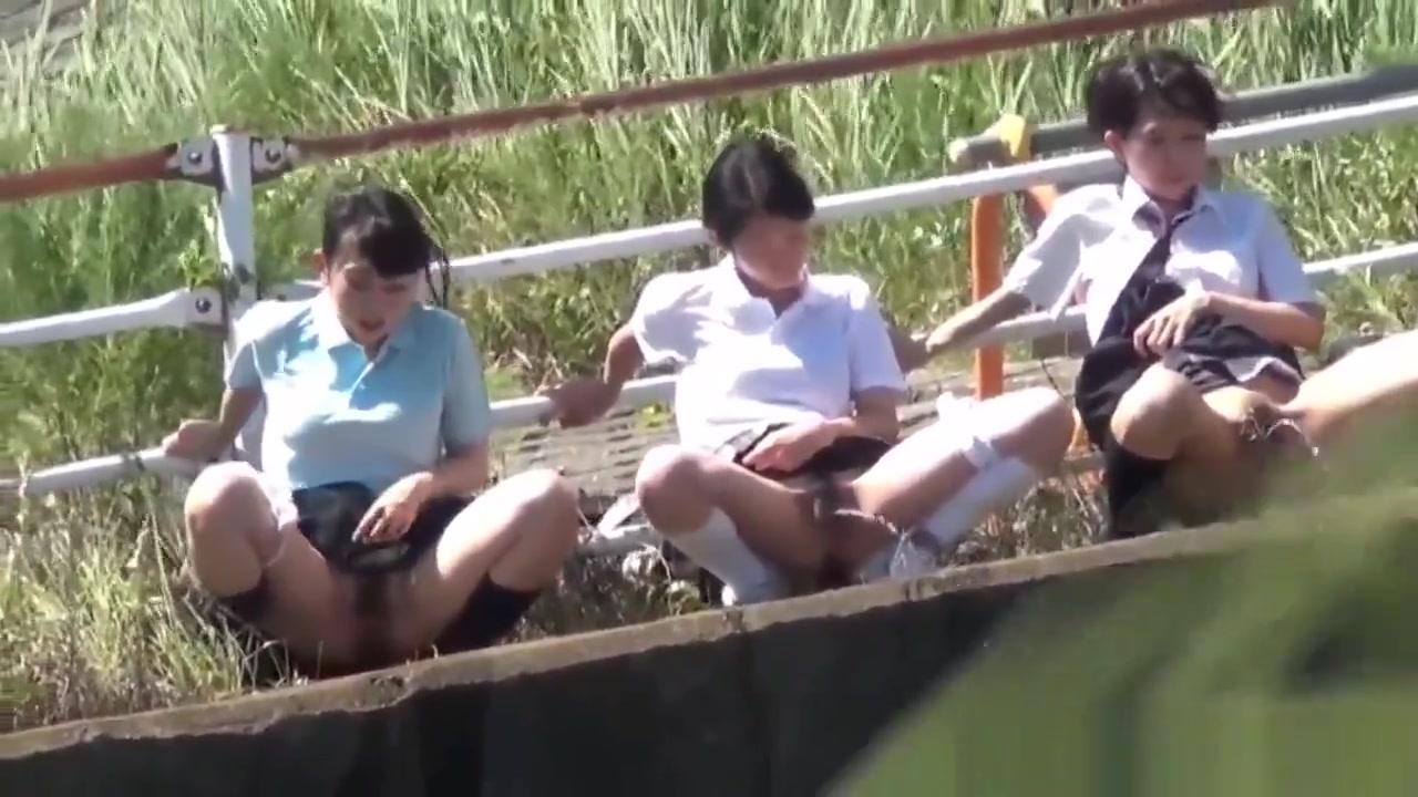 Japanese teens urinating outdoors - 2