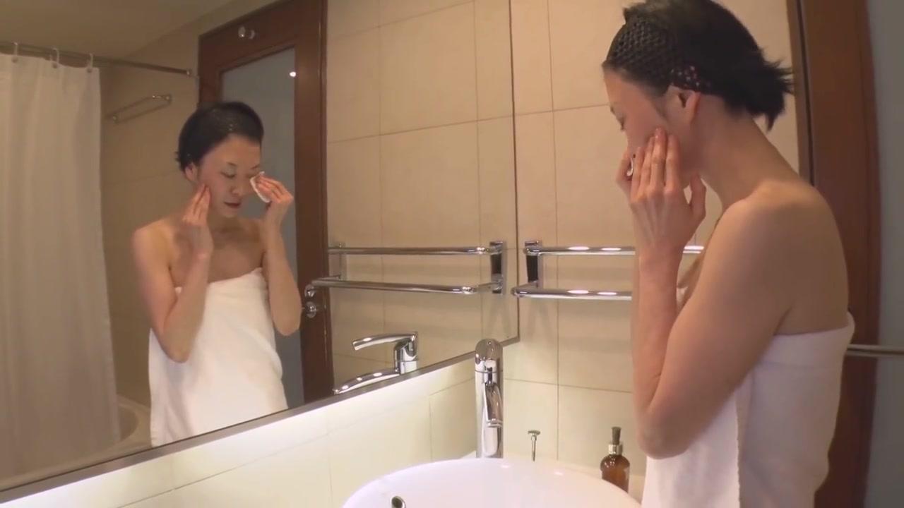 Vip  Mature Woman The Secret Face Of Cut Beauty Woman Sugiura Reira Phub - 1