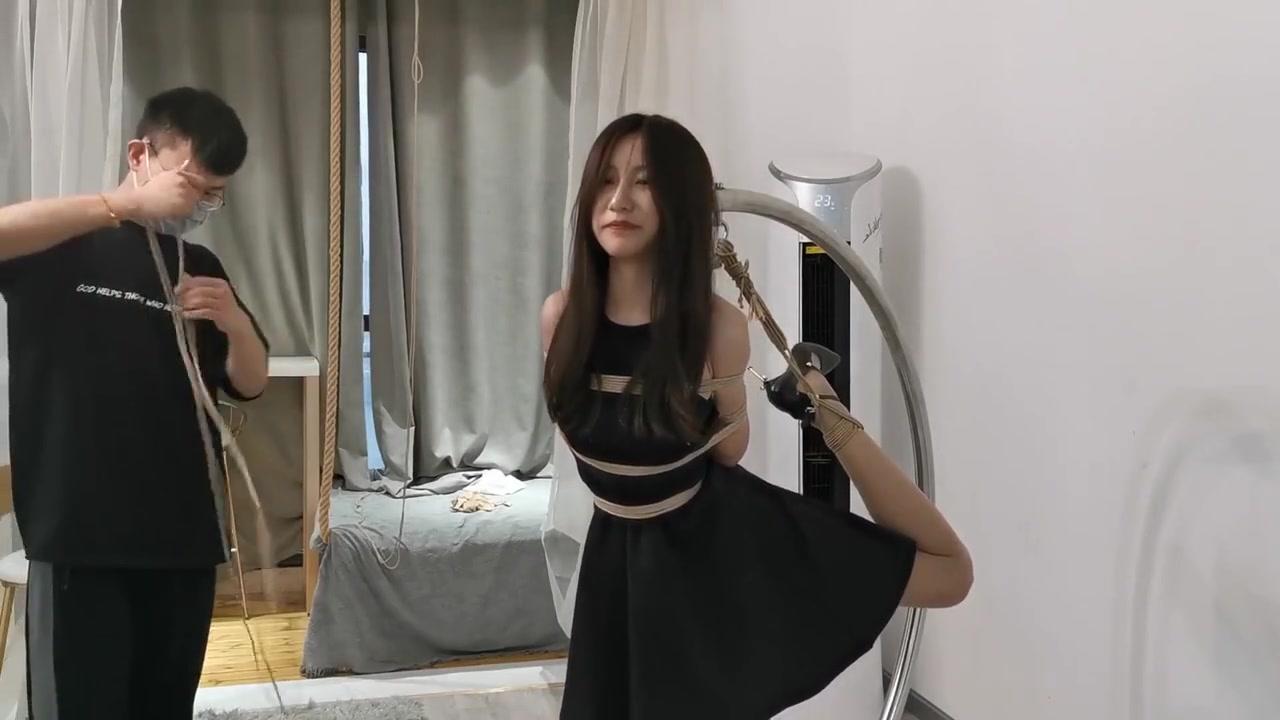 Vecina Chinese Black Dress Teen Bondage Hot Pussy